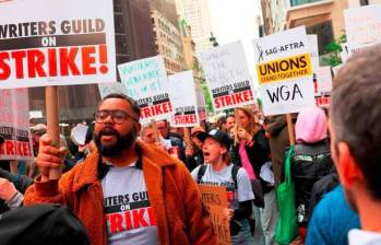 La huelga de escritores de Hollywood inició en mayo de este año. FOTO GETTY