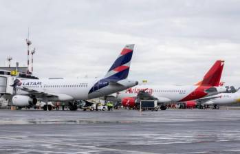 Durante 2024, más de 56,5 millones de pasajeros se movilizaron por los aeropuertos del país, lo que representa un crecimiento del 14,3 % frente al 2023. FOTO: Camilo Suárez.