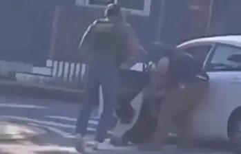ICE suspendió temporalmente las detenciones de tránsito luego de dos operativos que terminaron con la muerte de un colombiano en Maine y un mexicano en Texas. FOTO: Redes sociales.