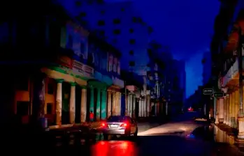 Cuba ha vivido apagones en las últimas semanas, que han levantado las alertas de organismos internacionales. FOTO AFP