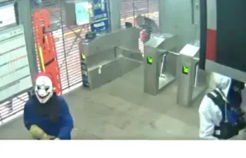 La red criminal es señalada de perpetrar actos de vandalismo y de terrorismo en diferentes sectores de Bogotá entre 2024 y 2025. FOTO: CAPTURA DE VIDEO