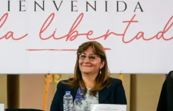 La exministra denunció que recibió presiones para aceptar o rechazar medidas. Foto: Colprensa.