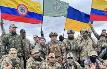 A través de redes sociales se han conocido fotografías de mercenarios colombianos y de otros países en aquella guerra. FOTO: REDES SOCIALES.