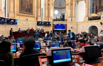 La proposición de control político fue aprobada el pasado 26 de diciembre y, según denunció el senador Motoa la semana pasada, la mayoría de los ministerios no habían dado respuesta a los cuestionarios enviados. FOTO: SENADO-REFERENCIA 