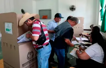 Convocar una Constituyente exige un largo proceso ciudadano que incluye recolectar más de dos millones de firmas y participar en dos votaciones: una para aprobarla y otra para elegir a sus delegados. FOTO: CARLOS VELÁSQUEZ