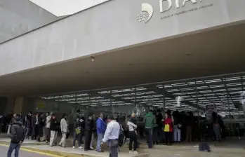 Los beneficios sobre las sanciones pueden ser utilizados por cualquier contribuyente que tenga deudas con la Dian y cumpla las condiciones establecidas en el decreto. Foto: Colprensa