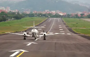 La situación se generó por una interferencia en la frecuencia aérea, que obligó a suspender las operaciones. FOTO: El Colombiano