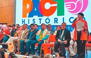 La resolución de la Registraduría desató alertas en el petrismo y reavivó tensiones jurídicas sobre su participación electoral en 2026. FOTO: TOMADA DE X @PACTOCOL