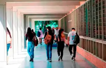 Gobierno cubre hasta tres inscripciones a estudiantes en universidades públicas del país. FOTO: EL COLOMBIANO