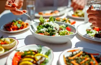 Alimentación balanceada y seguimiento médico oportuno son claves para reducir las complicaciones asociadas a los trastornos alimentarios. FOTO Getty 