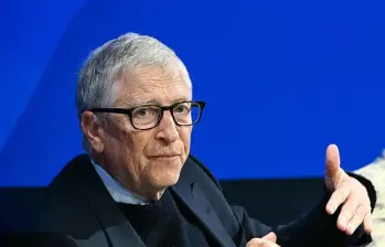 El empresario dijo que la sociedad necesita prepararse para cambios rápidos derivados de la IA. FOTO: Getty