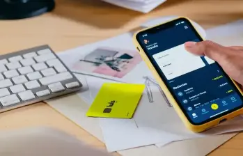 La competencia entre bancos tradicionales y digitales ha elevado las tasas y ampliado el menú de alternativas para que los ahorradores protejan su dinero y lo hagan crecer. FOTO: Cortesía Lulo Bank.