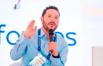 Andrés Velasco, presidente de Asofondos, destacó la rentabilidad de las inversiones de los fondos de pensiones en el exterior. FOTO ASOFONDOS