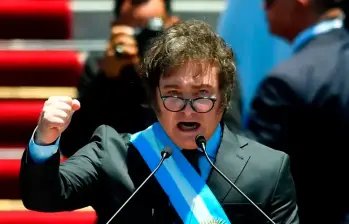 Javier Milei se posesionó presidente de Argentina en diciembre de 2023. FOTO GETTY