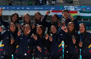 El equipo colombiano de natación artística fue uno de los que más se destacó en la primera semana el torneo. FOTO: Cortesía Fecna