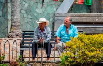 El Ministerio de Hacienda publicó un borrador de decreto que propone modificar la fórmula para calcular el deslizamiento del salario mínimo en las pensiones de renta vitalicia. FOTO EL COLOMBIANO 