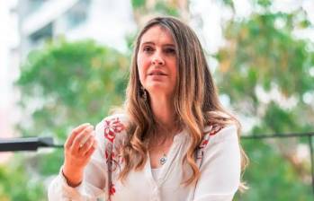 La senadora Paloma Valencia es la tercera en intención de voto, detrás de Abelardo de la Espriella e Iván Cepeda. FOTO CAMILO SUÁREZ