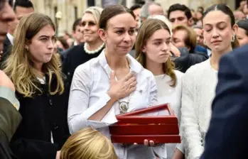 Miguel Uribe estuvo en Medellín en abril de 2025, durante un acto político en Plaza Mayor en el que reunió a dirigentes del uribismo antioqueño. FOTO: Colprensa. 
