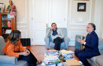 La famosa foto de la reunión en el Palacio de Nariño entre Armando Benedetti, Gustavo Petro y Laura Sarabia, que levantó roncha en muchos sectores de la política. Foto: Cortesía PRESIDENCIA