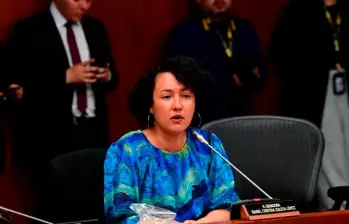 La congresista ya había sido denunciada por presuntamente aprovecharse de su investidura para intervenir irregularmente en la salida de varios de cabecillas de la cárcel de Itagüí para participar en la concentración del presidente Petro en La Alpujarra. FOTO: EL COLOMBIANO