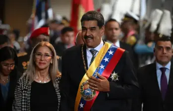 La figura de Cilia Flores, esposa de Nicolás Maduro y considerada por muchos como la mujer más poderosa de Venezuela, vuelve a estar en el centro del debate político internacional. FOTO: AFP
