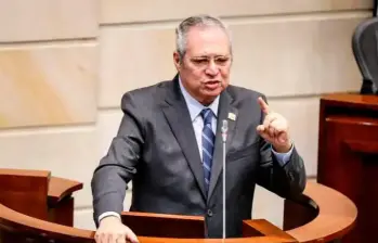 Ivan Name, expresidente del Senado, fue acusado de recibir sobornos para el trámite de las reformas del Gobierno de Gustavo Petro. Foto: COLPRENSA.