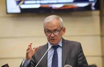 Carlos Ramón González, exdirector del Dapre, imputado por caso de la UNGRD. Foto: Colprensa. 