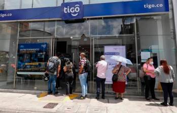 Al cierre de 2022, Tigo tuvo pérdidas por más de $400.000 millones. FOTO: MANUEL SALDARRIAGA