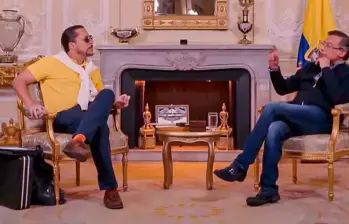 La entrevista duró poco más de una hora, y hablaron de temas personales y políticos. Foto: CAPTURA DE VIDEO.