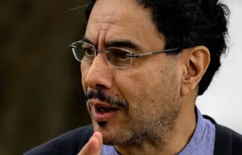 Iván Cepeda aseguró que se encuentra bien de salud y explicó cómo loa afectó el cáncer en el pasado. FOTO: AFP.