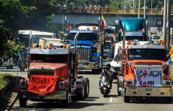 Hasta octubre, Colfecar registró 695 bloqueos en vías nacionales, una cifra cercana a los 742 reportados en todo 2023. FOTO: Camilo Suárez.