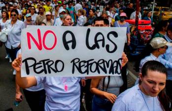 Las movilizaciones son promovidas por partidos como el Centro Democrático o Cambio Radical. FOTO: JULIO CÉSAR HERRERA