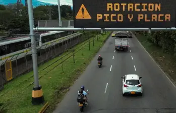 Los infractores de la medida pueden exponerse a multas o hasta la inmovilización de sus vehículos. FOTO: Manuel Saldarriaga