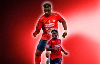 El futbolista Jhon Edwin Montaño es el goleador del DIM en lo que va del segundo semestre del 2026. Fotos: Camilo Suárez y @DIM_Oficial 