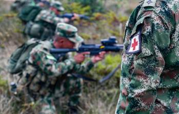 En los combates, un hombre señalado de pertenecer al Clan del Golfo fue abatido y otro fue capturado. Un soldado también falleció. FOTO: Manuel Saldarriaga Quintero