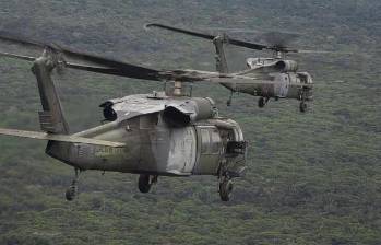 La aeronave que se precipitó a tierra en Inzá, Cauca, es un UH-60 Black Hawk., según las primeras informaciones. FOTO: IMAGEN DE REFERENCIA CORTESÍA EJÉRCITO.