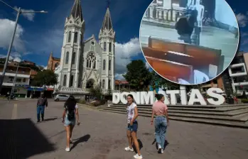 En Donmatías, cámaras de seguridad de la parroquia Cristo Rey grabaron el momento del hurto. FOTO: Andrés Camilo Suárez Echeverri y cortesía