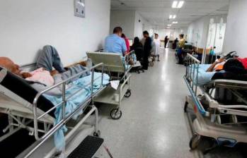 El servicios de urgencias del Hospital Alma Máter cerró 40 camas por crisis financiera. Foto: Juan Antonio Sánchez Ocampo
