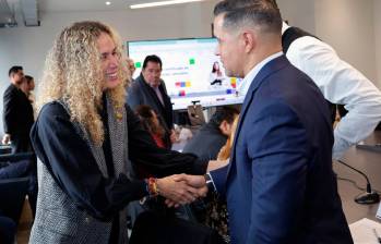 La ministra del trabajo, Natalia López Fuentes, presidió la primera sesión extraordinaria de la Comisión Permanente de Concertación de Políticas Salariales y Laborales (CPCPSL). FOTO cortesía MinTrabajo