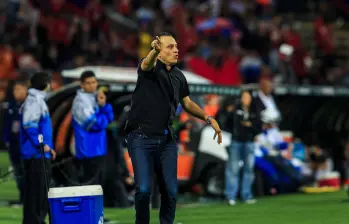 Hasta acá, el técnico Alejandro Restrepo no ha tenido una buena campaña este semestre con el DIM. FOTO CAMILO SUÁREZ