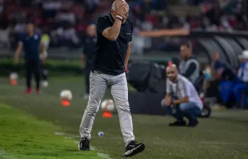 El entrenador uruguayo Alfredo Arias ha tenido tres pasos por el fútbol colombiano. Además de dirigir al Cali, estuvo al frente de Santa Fe y Medellín. FOTO: Juan Antonio Sánchez