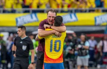 El volante James Rodríguez ha sido el capitán y líder de la Selección Colombia durante el proceso de Néstor Lorenzo. El entrenador lo ha respaldado por completo. Foto: Juan Antonio Sánchez