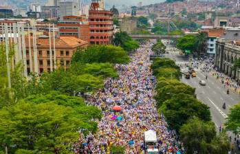 Las marchas contra el gobierno Petro en Medellín no requirieron actuación de la fuerza pública. FOTO: CAMILO SUÁREZ