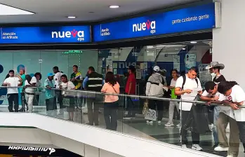 La intervención de la Nueva EPS por parte del Gobierno Nacional habría llevado al deterioro en la prestación de su servicio, de acuerdo con el incremento de las acciones de tutela en los últimos años. FOTO: Julio César Herrera