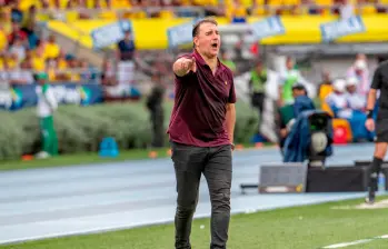 El entrenador argentino Néstor Lorenzo asumió el cargo de técnico de la Selección Colombia en septiembre del 2022. En su gestión, llevó al equipo al Mundial y a una final de Copa América. FOTO: Juan Antonio Sánche