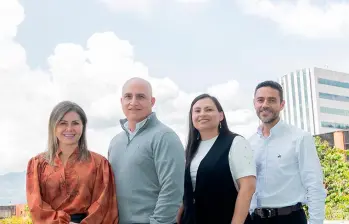 De izquierda a derecha: Paola Pineda, Directora General; Carlos Ossa, Dirección de Operaciones; Diana Villegas, Dirección de Operaciones, y Juan Vélez, Arquitecto Empresarial. Fotos: cortesía 