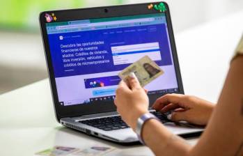 Diversas entidades financieras han comenzado a ofrecer alternativas para “rescatar” las finanzas de quienes han quedado rezagados del sistema bancario. FOTO: CAMILO SUÁREZ