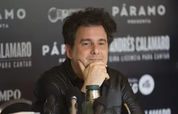 Andrés Calamaro abandonó la Arena Cañaveralejo en Cali luego de ser abucheado por comentario a favor de la tauromaquia. Foto: Edwin Bustamante Restrepo 