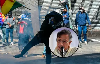 Grupos de manifestantes en Bolivia exigen la renuncia del presidente Rodrigo Paz Pereira. FOTO: AFP