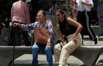 La reducción de semanas reconoce las trayectorias laborales interrumpidas que han tenido históricamente muchas mujeres en Colombia. FOTO: CAMILO SUÁREZ